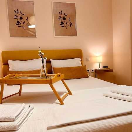 Feel At Home - Kalamata - Near The Center Exterior foto